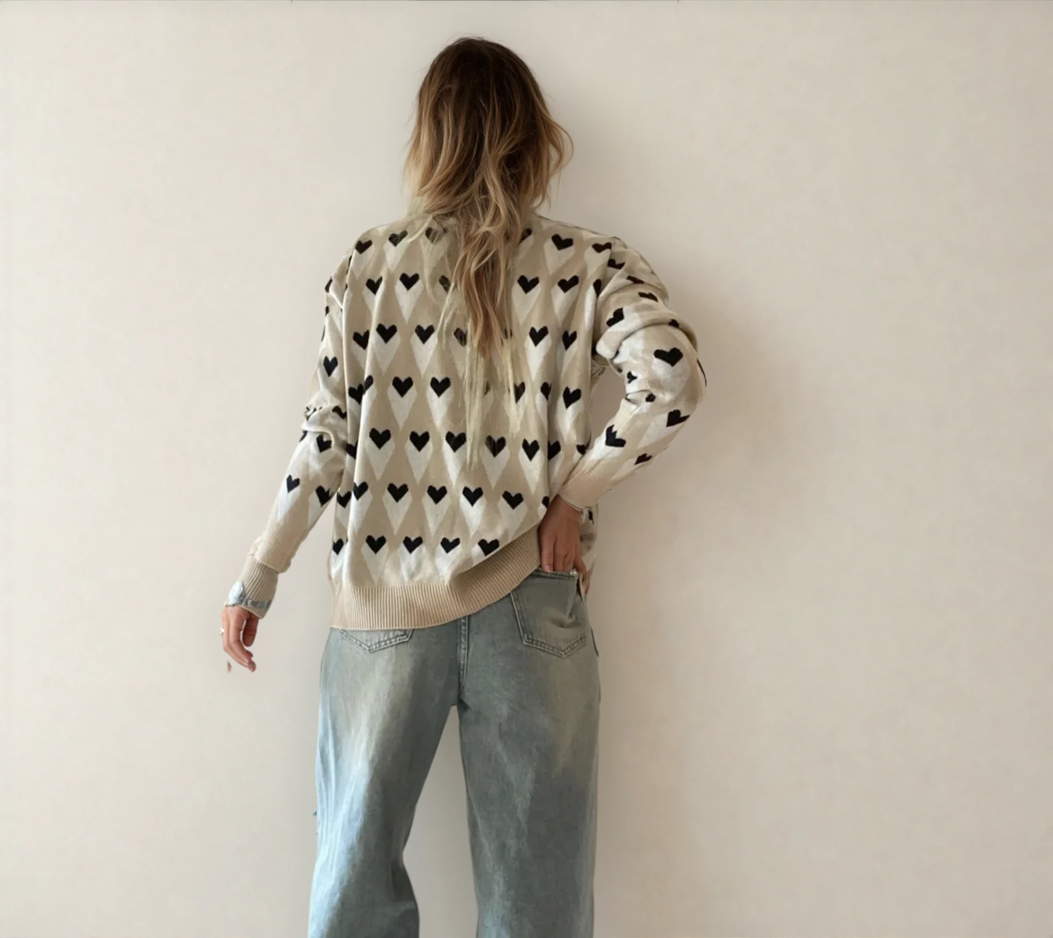 Geometric Heart Print Ribbed Trim Sweater
