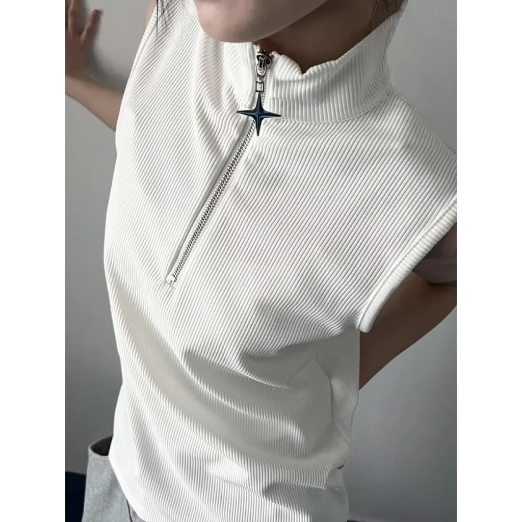 Sleeveless Half Zip Vest